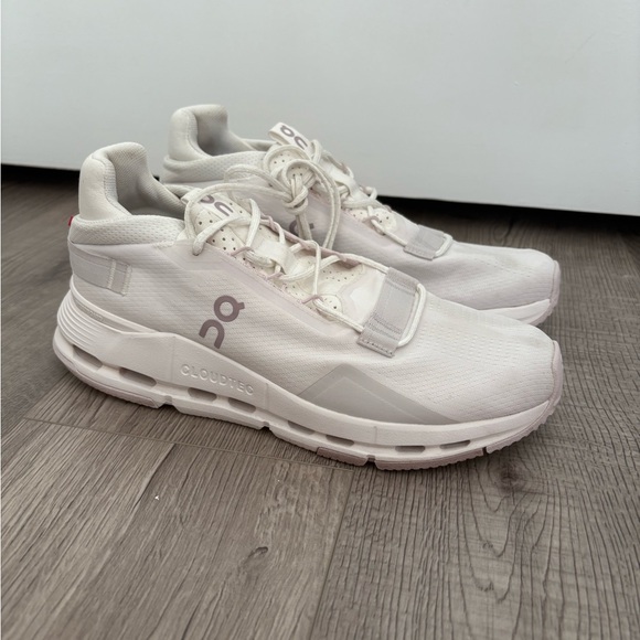 On Cloudnova 2 Women's Lifestyle Shoe White & Orchid - 9.5 Women's - Picture 3 of 13